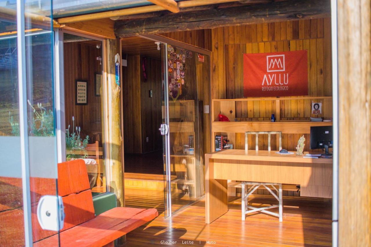 Ayllu Refugio Ecologico Hostel Урубиси Екстериор снимка