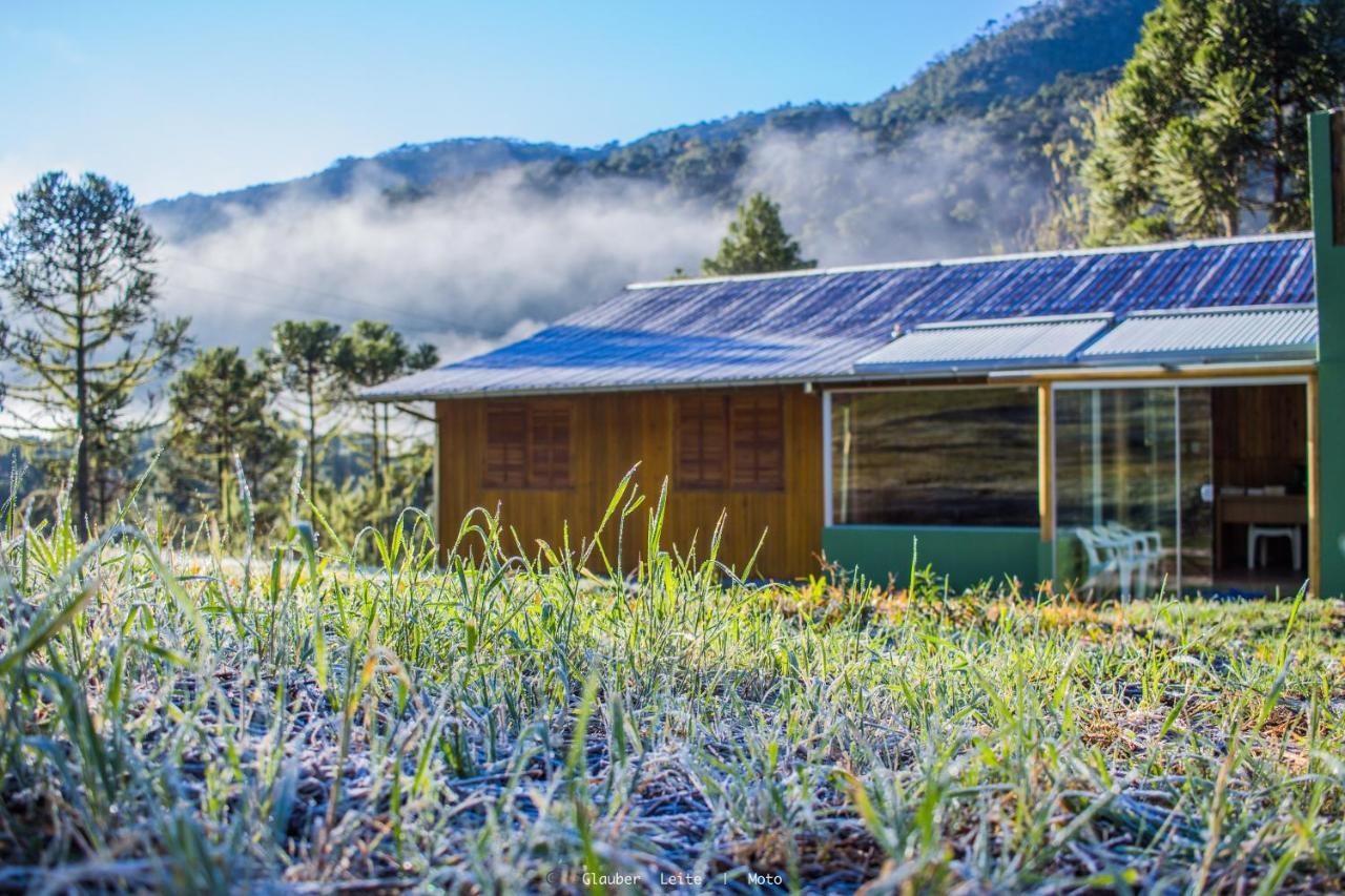 Ayllu Refugio Ecologico Hostel Урубиси Екстериор снимка