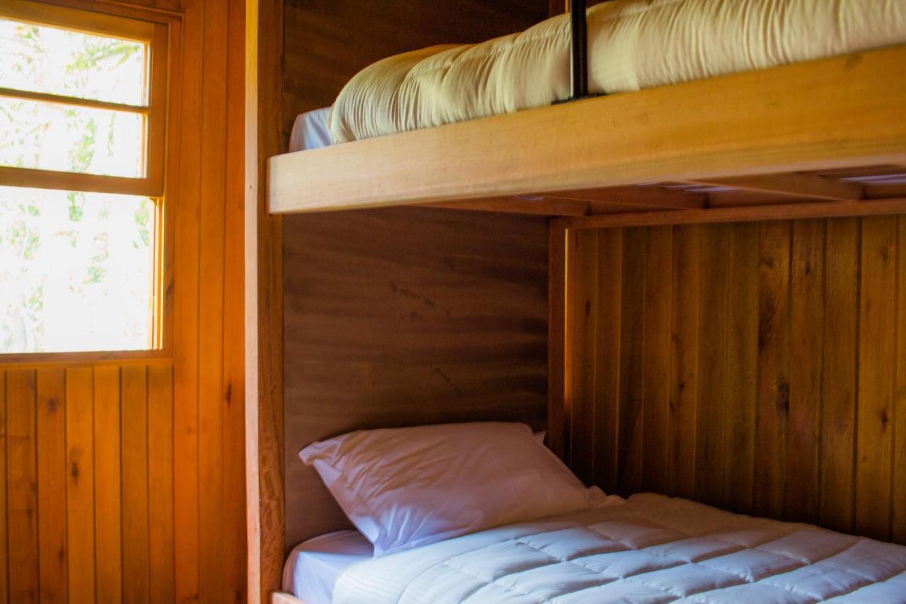 Ayllu Refugio Ecologico Hostel Урубиси Екстериор снимка