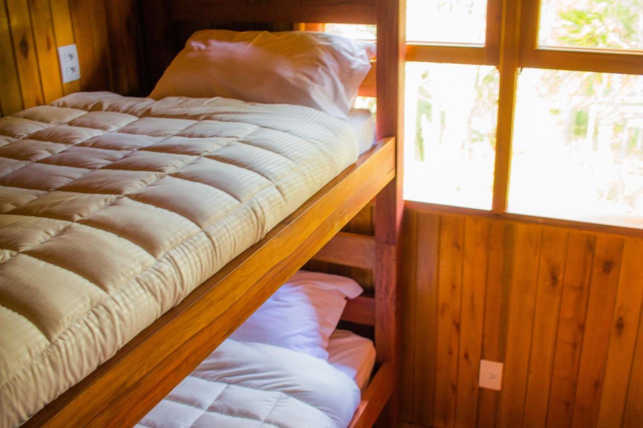 Ayllu Refugio Ecologico Hostel Урубиси Екстериор снимка